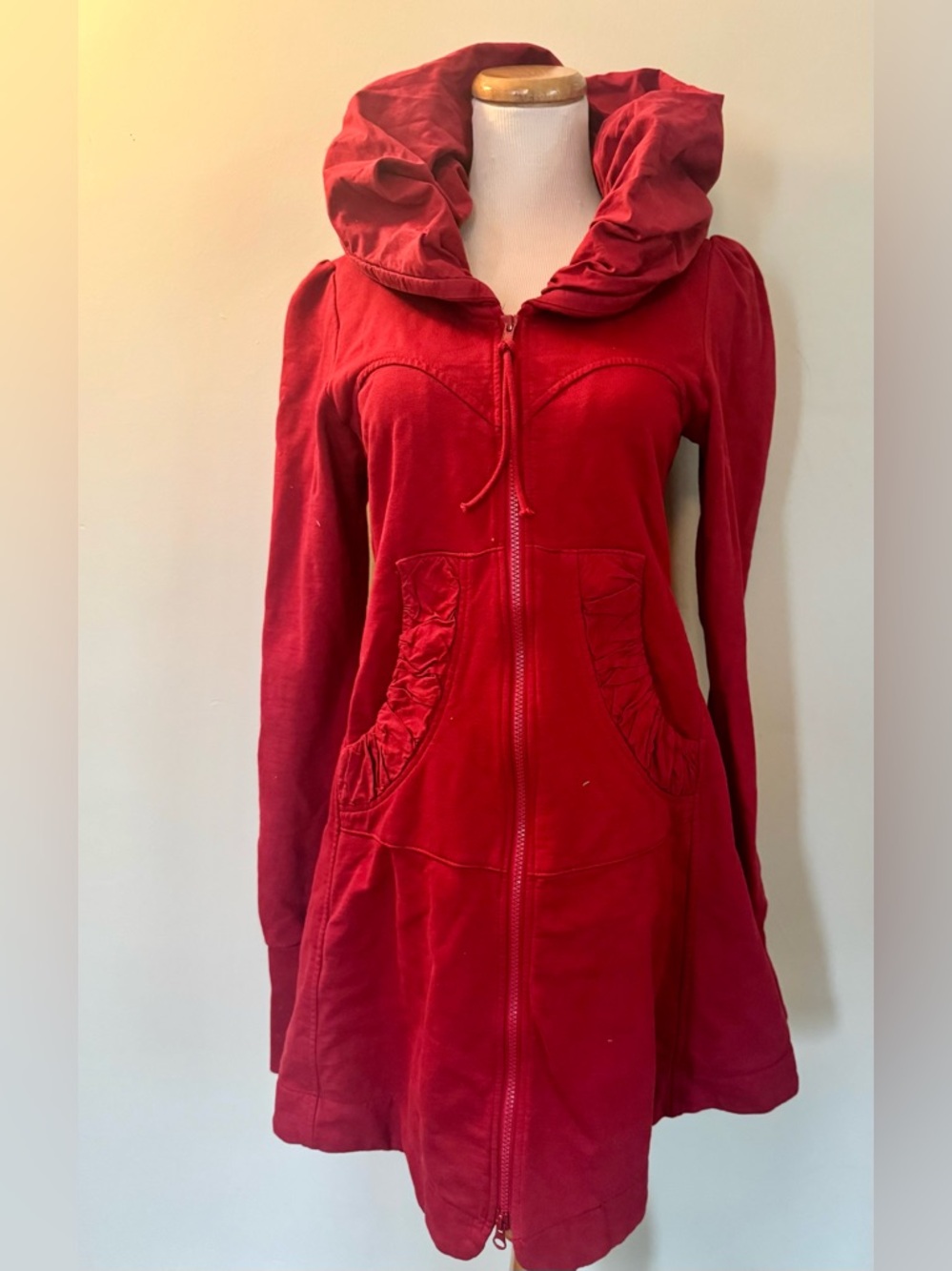 [Prairie Underground] Long Cloak Hoodie in Crimson Sz: M - Picture 9 of 15